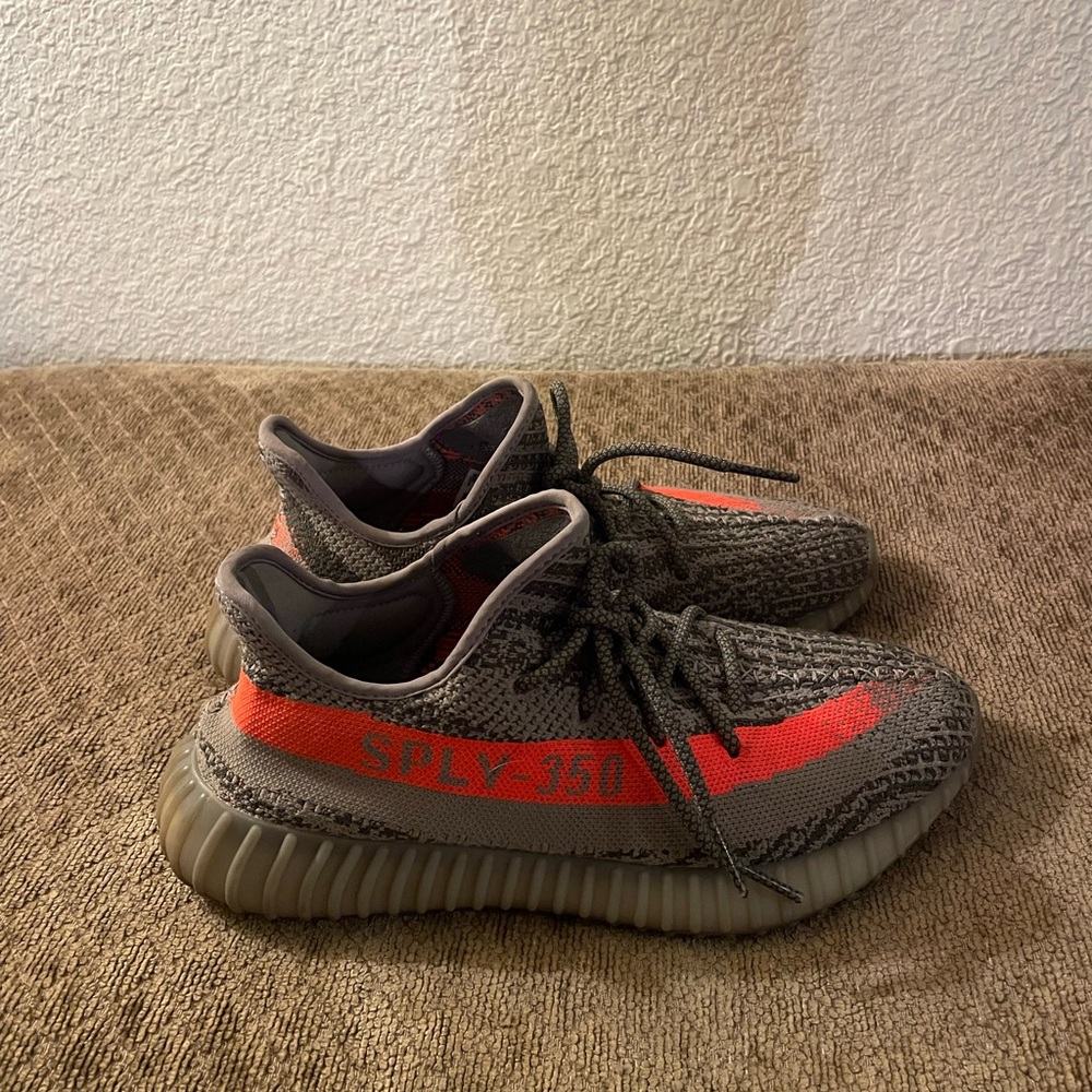 Yeezy 350 boost V2